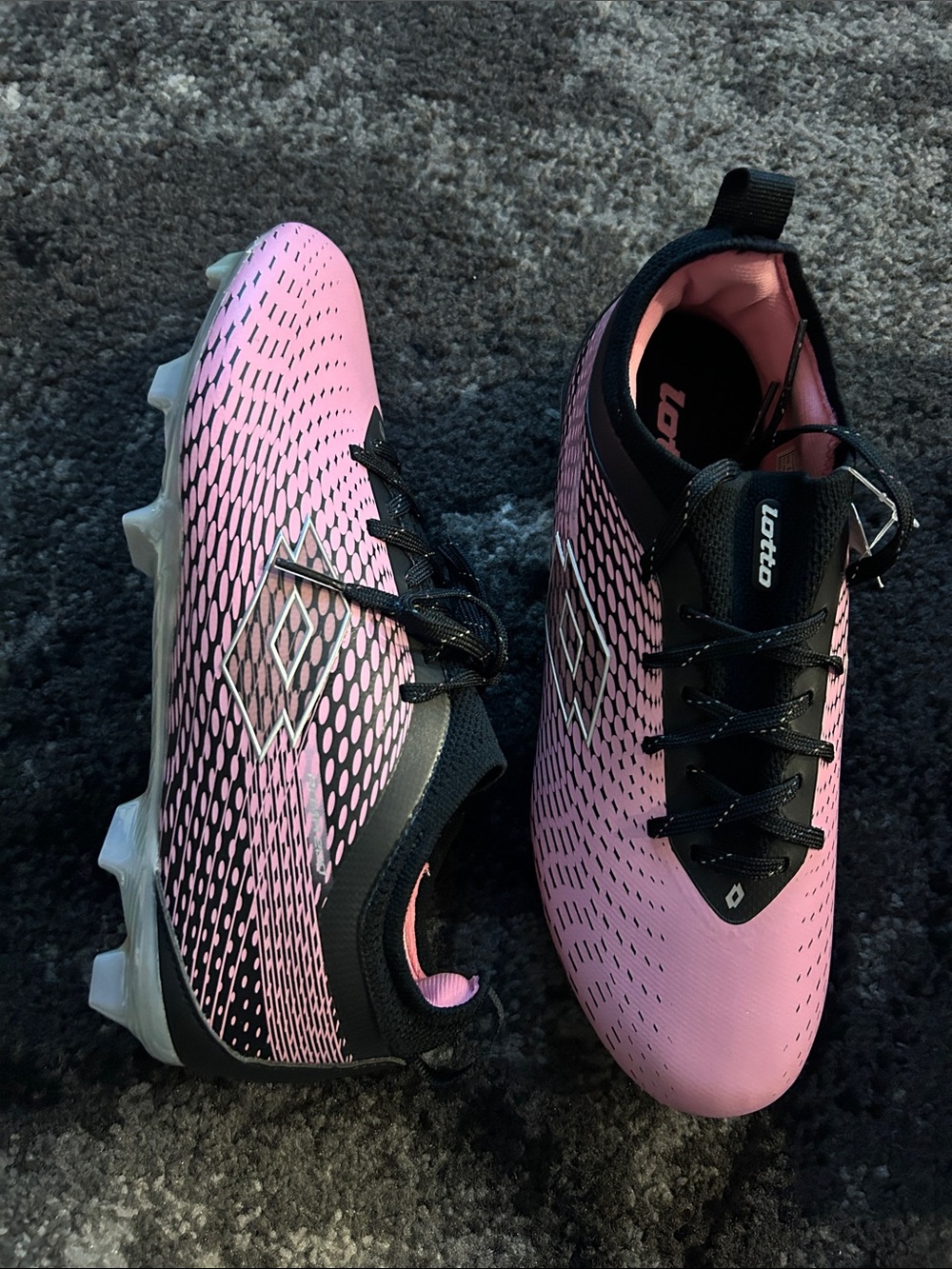 OTTO Kids Pink and Black Soccer Cleats